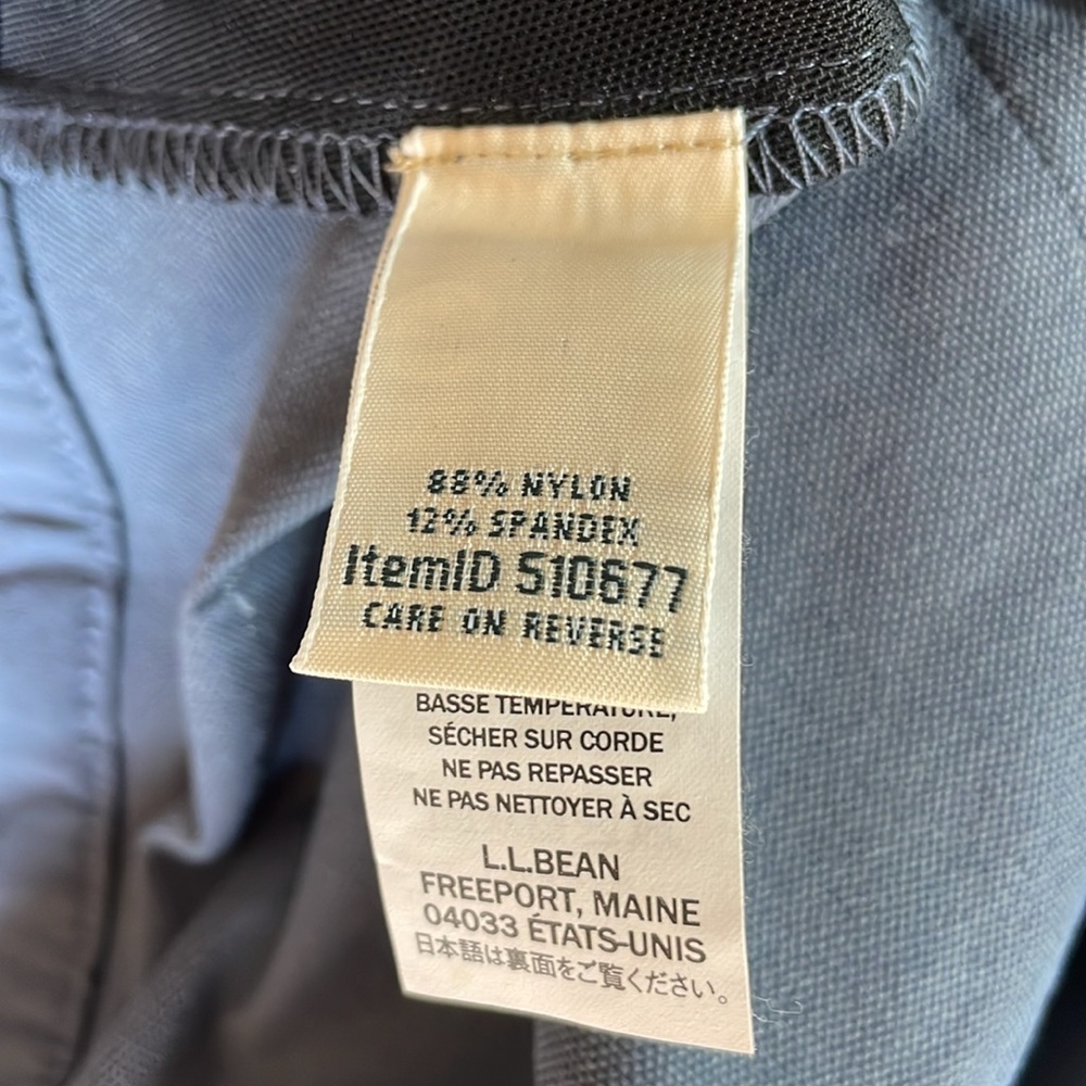 NWT. L. L. Bean 18 Slim Leg Stretch Outdoor Explore Pants. - Picture 5 of 11